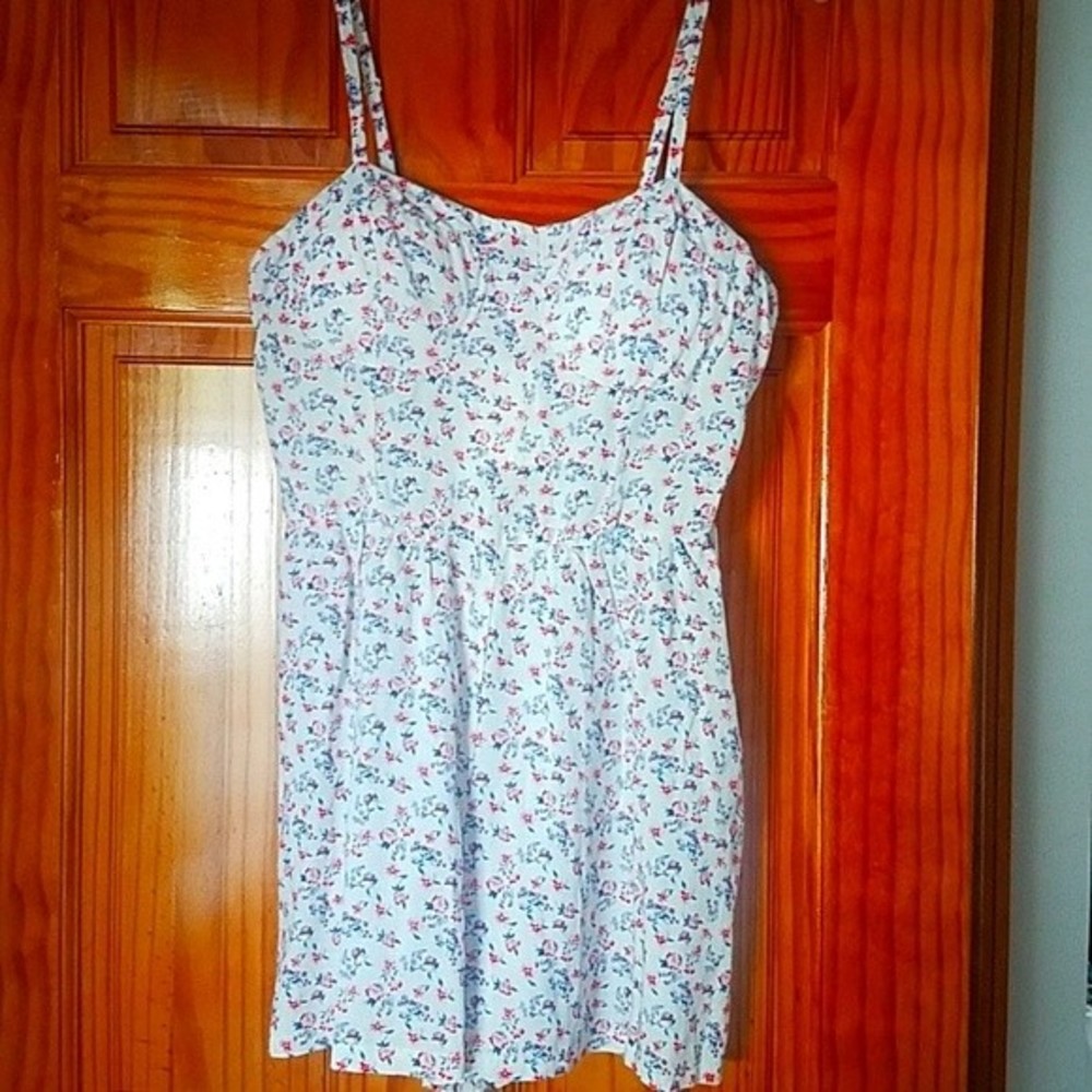 Lily rose floral romper size medium new
